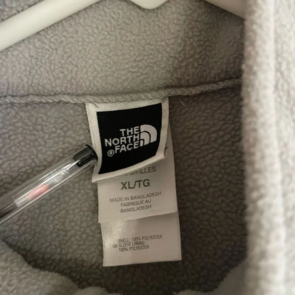 North Face jacket - Picture 4 of 7